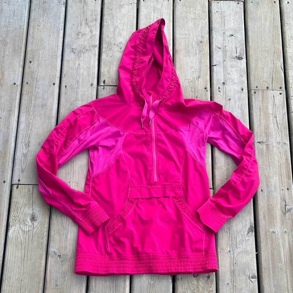lululemon athletica Leader of The Track Pullover Size 6